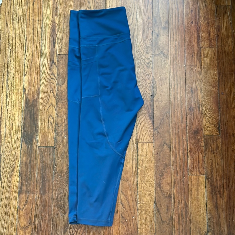 Navy Pocket Light n Tight Hi-Rise Capri 20”
